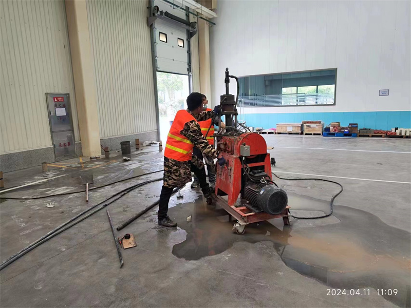 闽清厂房地面下沉塌陷注浆加固施工